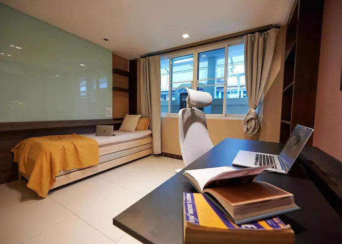 Office 2 Apartment *