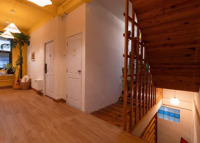 Apartment Office 2 *